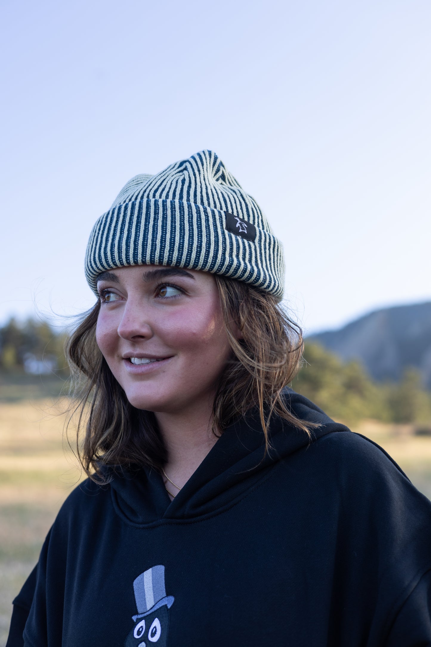 Butter/Navy blue Bird beanies